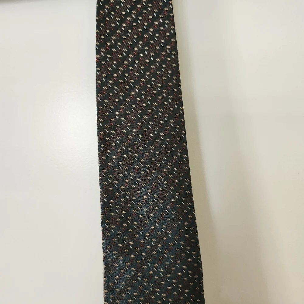 Kai Long 100% Silk Tie Green Gold Red White
